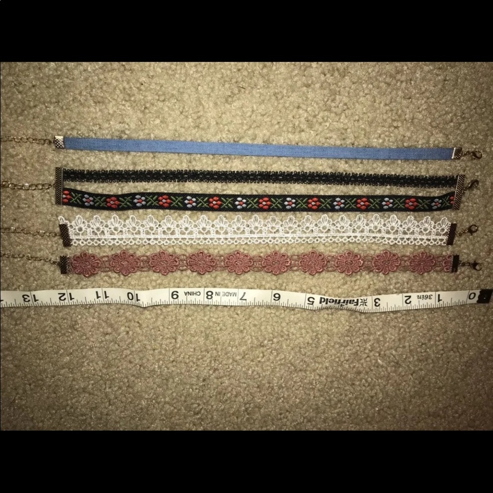 Fabric choker set